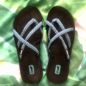 Teva Women’s Olohawu // Size 10